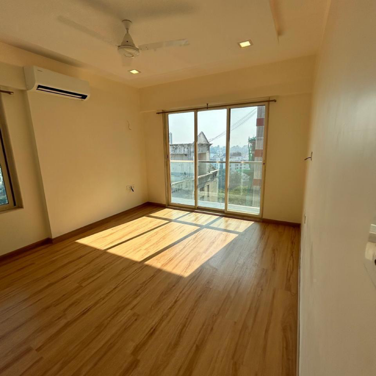 3 BHK Apartment For Sale in Horizon Apts