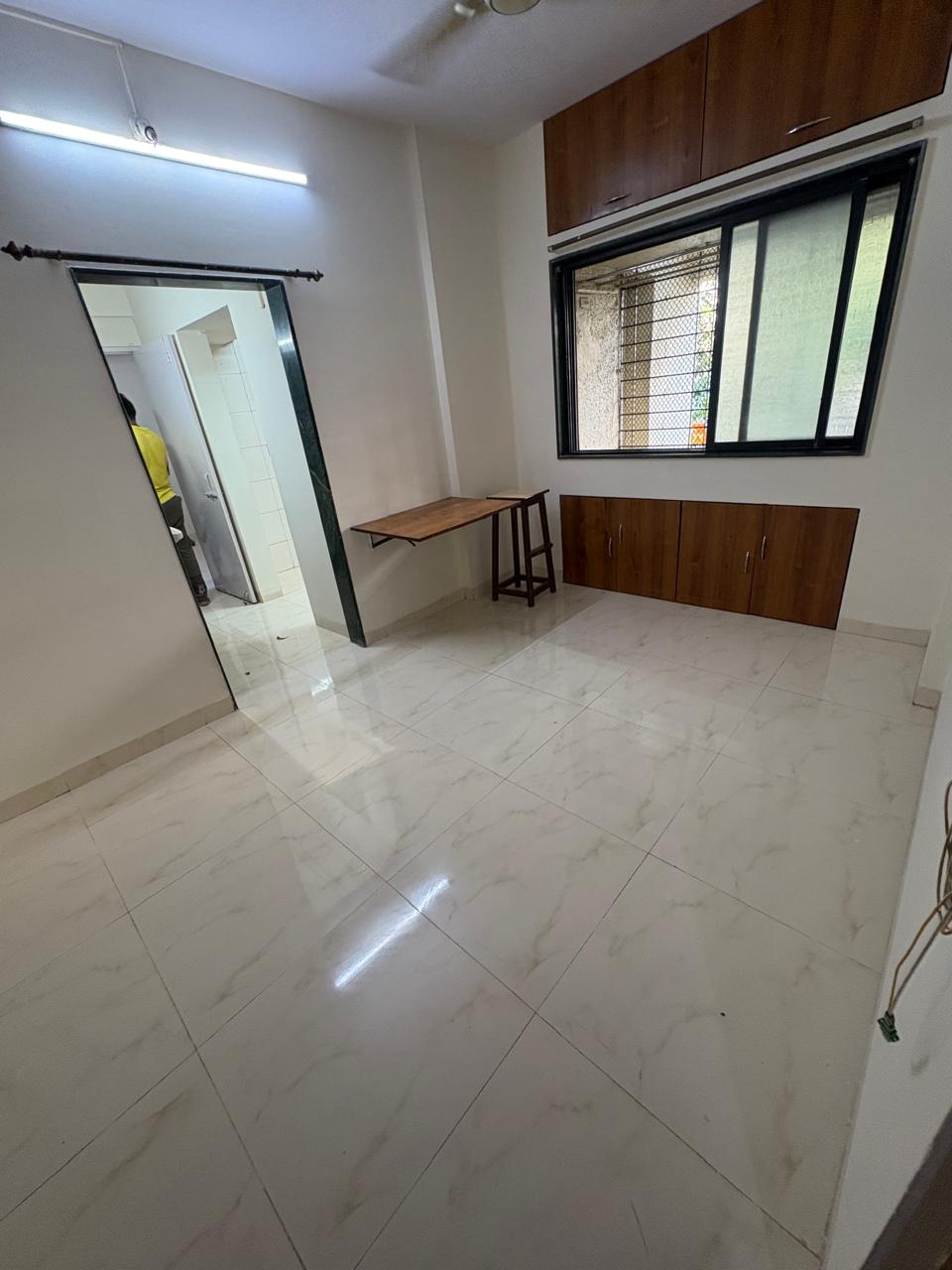 1 BHK 380 Sq.Ft. Apartment in Hanuman Chaya CHS