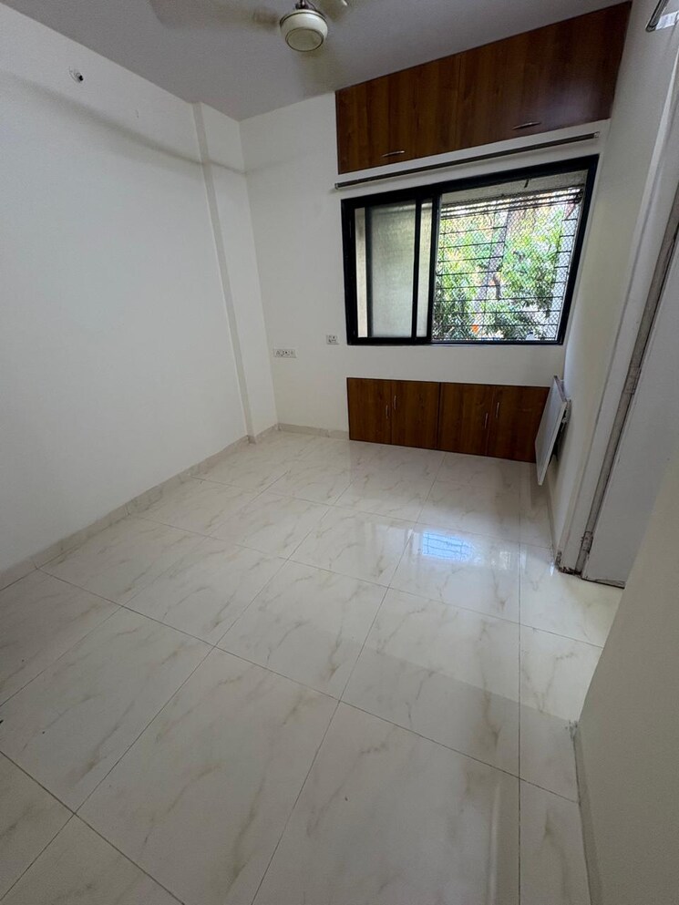 Room, hanuman-chaya-chs 1 Bedroom 380 Sq.Ft. Apartment In Tilak Nagar Mumbai 8961119