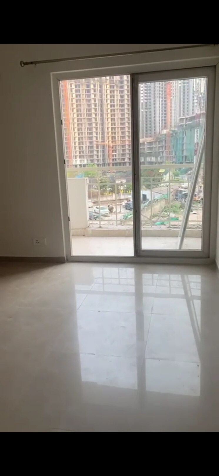 Room, aims-golf-city 2 Bedroom 950 Sq.Ft. Apartment In Sector 75 Noida 8961128