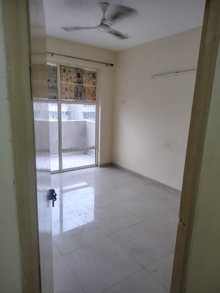 Room, pyramid-fusion-homes 2 Bedroom 691 Sq.Ft. Apartment In Sector 70a Gurgaon 8961162