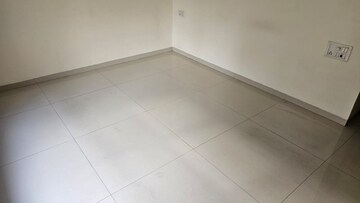 Room in 2 BHK Apartment at Romell Diva, Malad West – for Rent