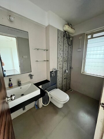 Team Area in 3 BHK Apartment at Neelkanth Valley 1, Ghatkopar East – for Rent