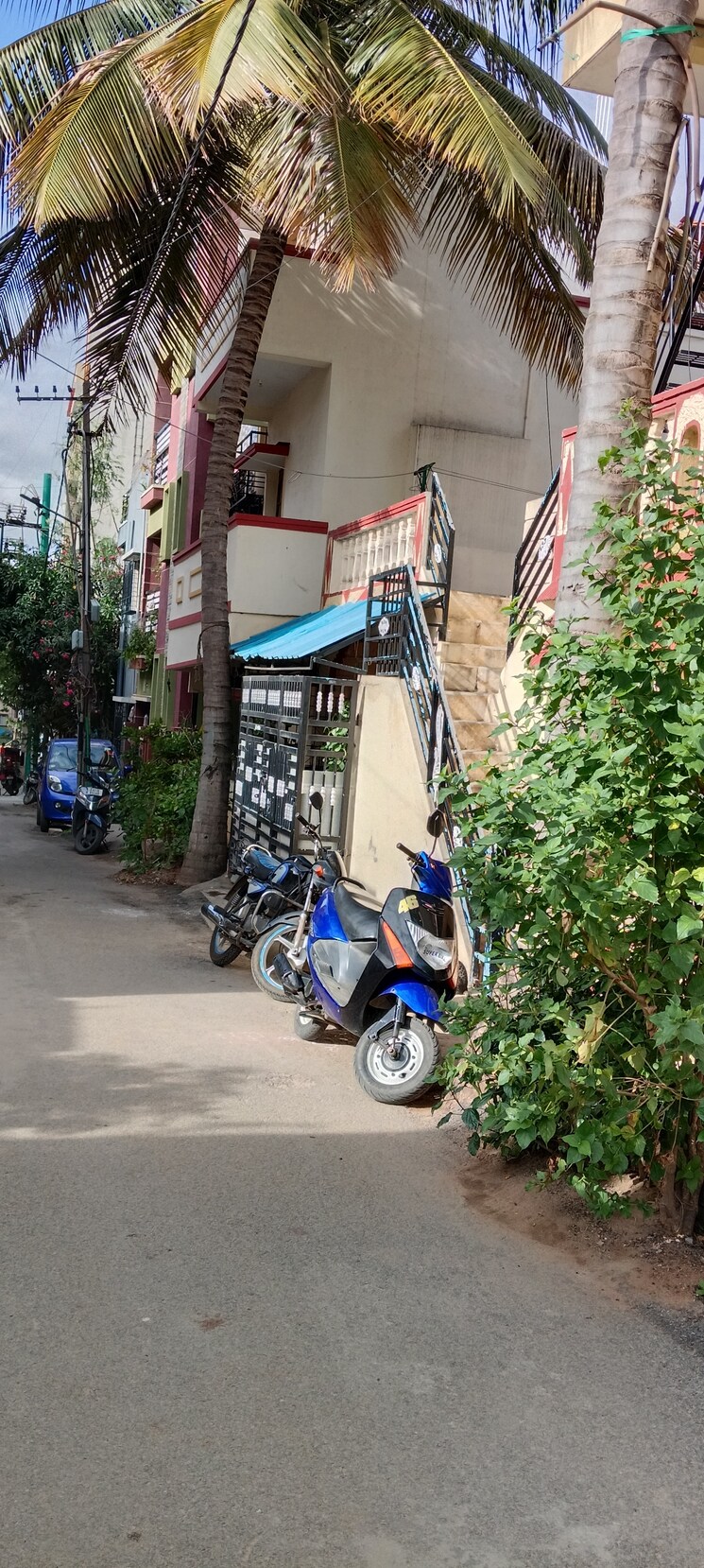  Parking, ramamurthy nagar 5 Bedroom 2000 Sq.Ft. Independent House In Ramamurthy Nagar Bangalore 8961181