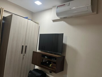 Furnished Amenities in 2 BHK Apartment at Srishti Harmony 3 Phase 1, Andheri East – for Rent