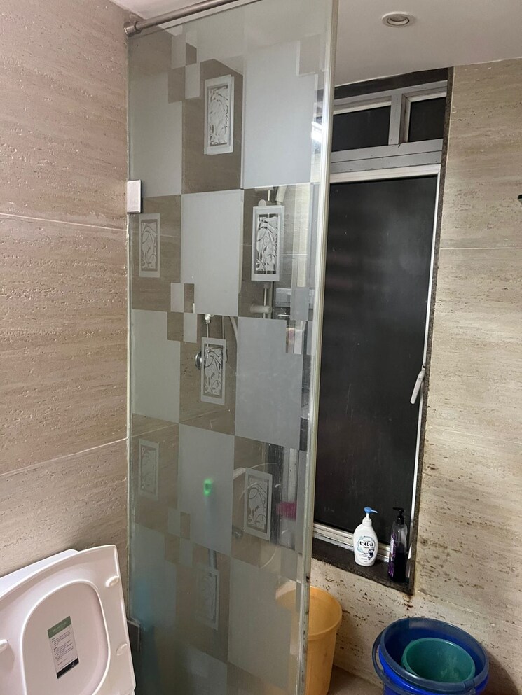 Bathroom, srishti-harmony-3-phase-1 2 Bedroom 667 Sq.Ft. Apartment In Andheri East Mumbai 8961150