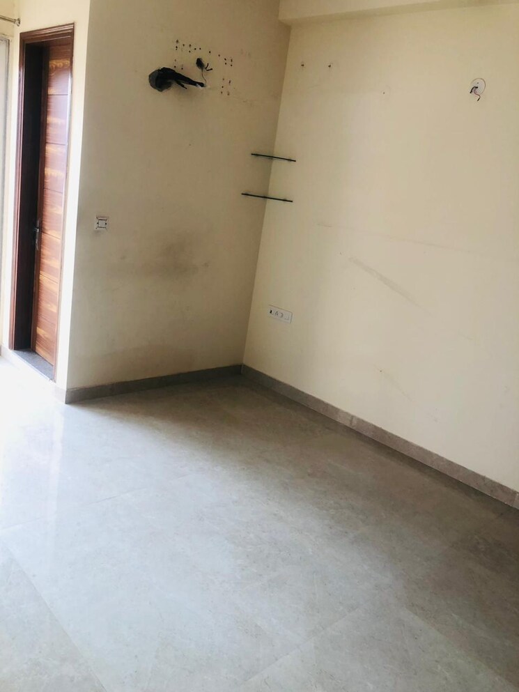 Room, tulip-orange 2.5 Bedroom 1137 Sq.Ft. Apartment In Sector 70 Gurgaon 8961195