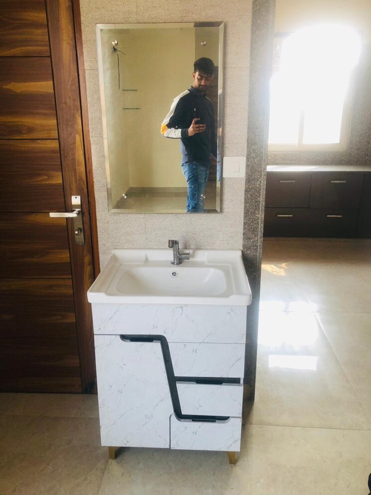 Bathroom, tulip-orange 2.5 Bedroom 1137 Sq.Ft. Apartment In Sector 70 Gurgaon 8961195