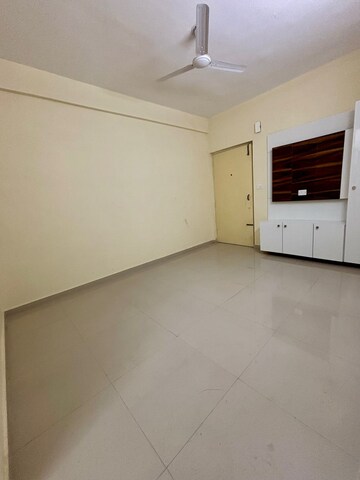 Room in 2 BHK Apartment at Pyramid Fusion Homes, Sector 70a – for Sale