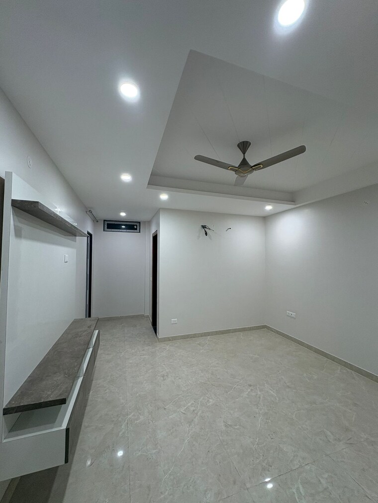 Room, shree-vardhman-victoria 3 Bedroom 1950 Sq.Ft. Apartment In Sector 70 Gurgaon 8961216
