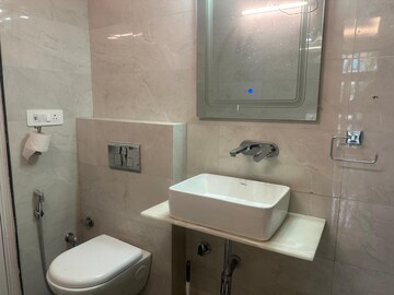 Bathroom in 4 BHK Builder Floor at Veera Safdarjung Enclave, Safdarjung Enclave – for Rent