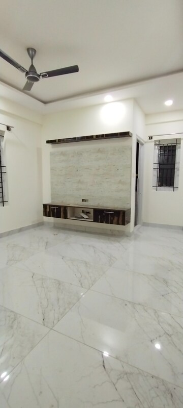 Room in 1 BHK Builder Floor at Hsr Layout – for Rent
