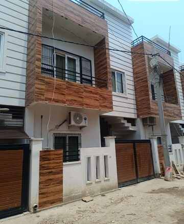 3.5 BHK Independent House For Sale in Chandmari