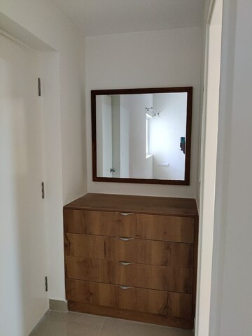 Room in 2.5 BHK Apartment at Mantri Webcity, Hennur – for Rent