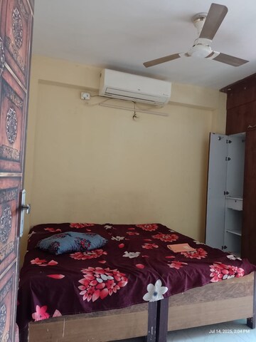 Bedroom in 1 BHK Apartment at Omaxe Srishti And Sanskriti, Gomti Nagar – for Rent