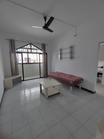 Living Room in 1 BHK Apartment at Senapati Bapat Road – for Rent