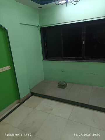 Furnished Amenities in 2 BHK Apartment at Kamla Airbus, Andheri East – for Rent