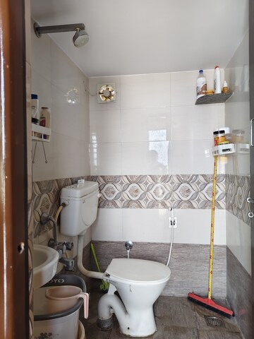 Bathroom in 1 RK Builder Floor at Halasuru – for Rent