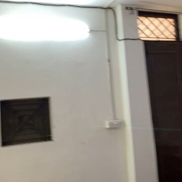Room in 1 RK Independent House at RWA Apartments Sector 41, Sector 41 – for Rent