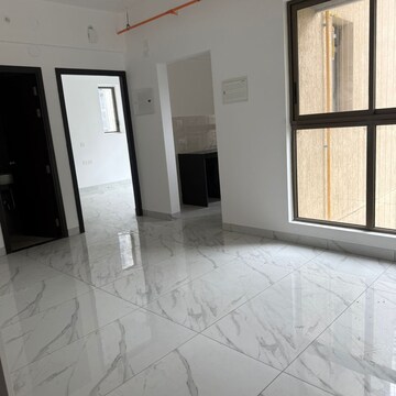 Room in 1 BHK Apartment at Raymond Ten X Habitat, Swastik Garden – for Rent