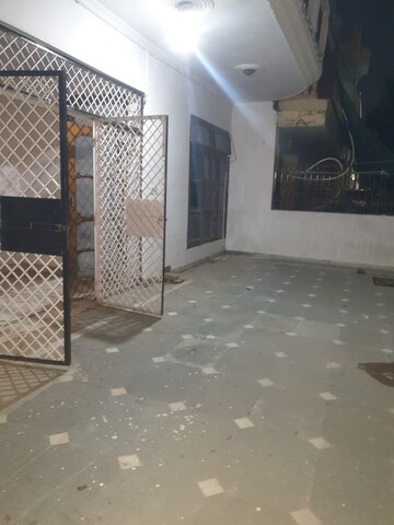 Living Room in 3 BHK Independent House at Sector 16 – for Rent