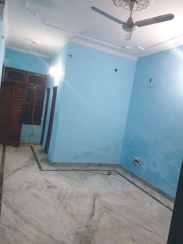 Room in 3 BHK Independent House at Sector 16 – for Rent