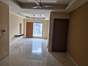 Bedroom in 3 BHK Builder Floor at Sushant Lok 2, Sector 57 – for Rent