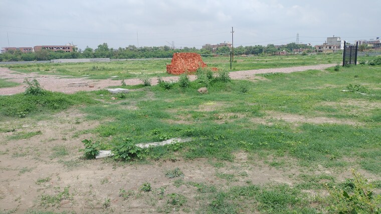 undefined, tugalpur village  100 Sq.Yd. Plot In Tugalpur Village Greater Noida 8961472