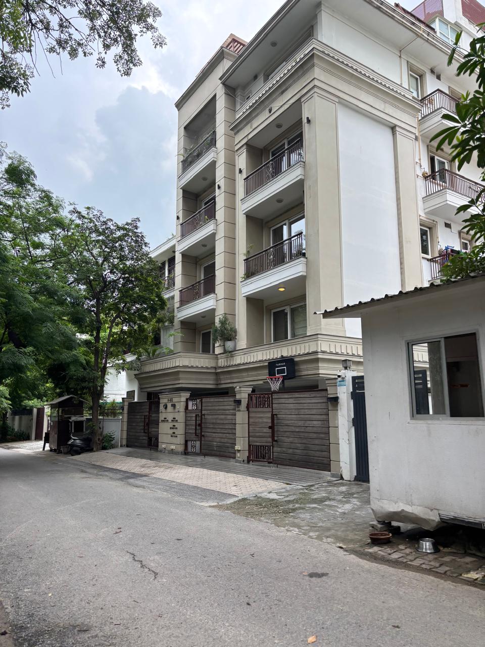 3 BHK + Servant Room Builder Floor For Rent in Boutique Residential Apartments C-253