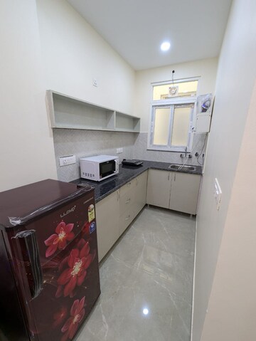 Kitchen in 1 BHK Builder Floor at Unitech South City 1, South City 1 – for Rent