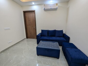 Living Room in 1 BHK Builder Floor at Unitech South City 1, South City 1 – for Rent