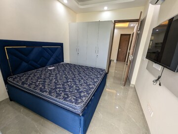 Bedroom in 1 BHK Builder Floor at Unitech South City 1, South City 1 – for Rent