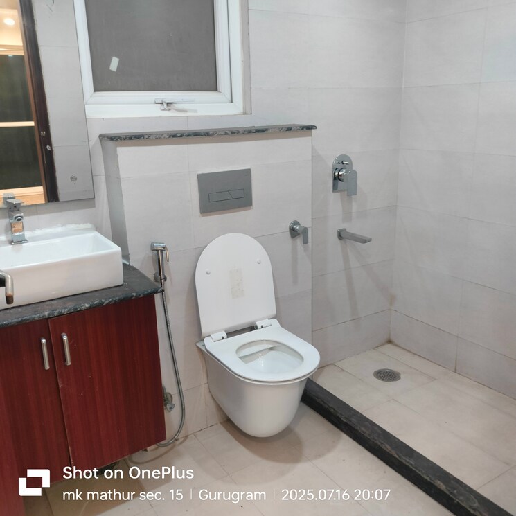 Bathroom, akd-tower 3 Bedroom 2200 Sq.Ft. Builder Floor In Sector 14 Gurgaon 8961515