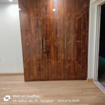 Furnished Amenities in 3 BHK Builder Floor at AKD Tower, Sector 14 – for Rent