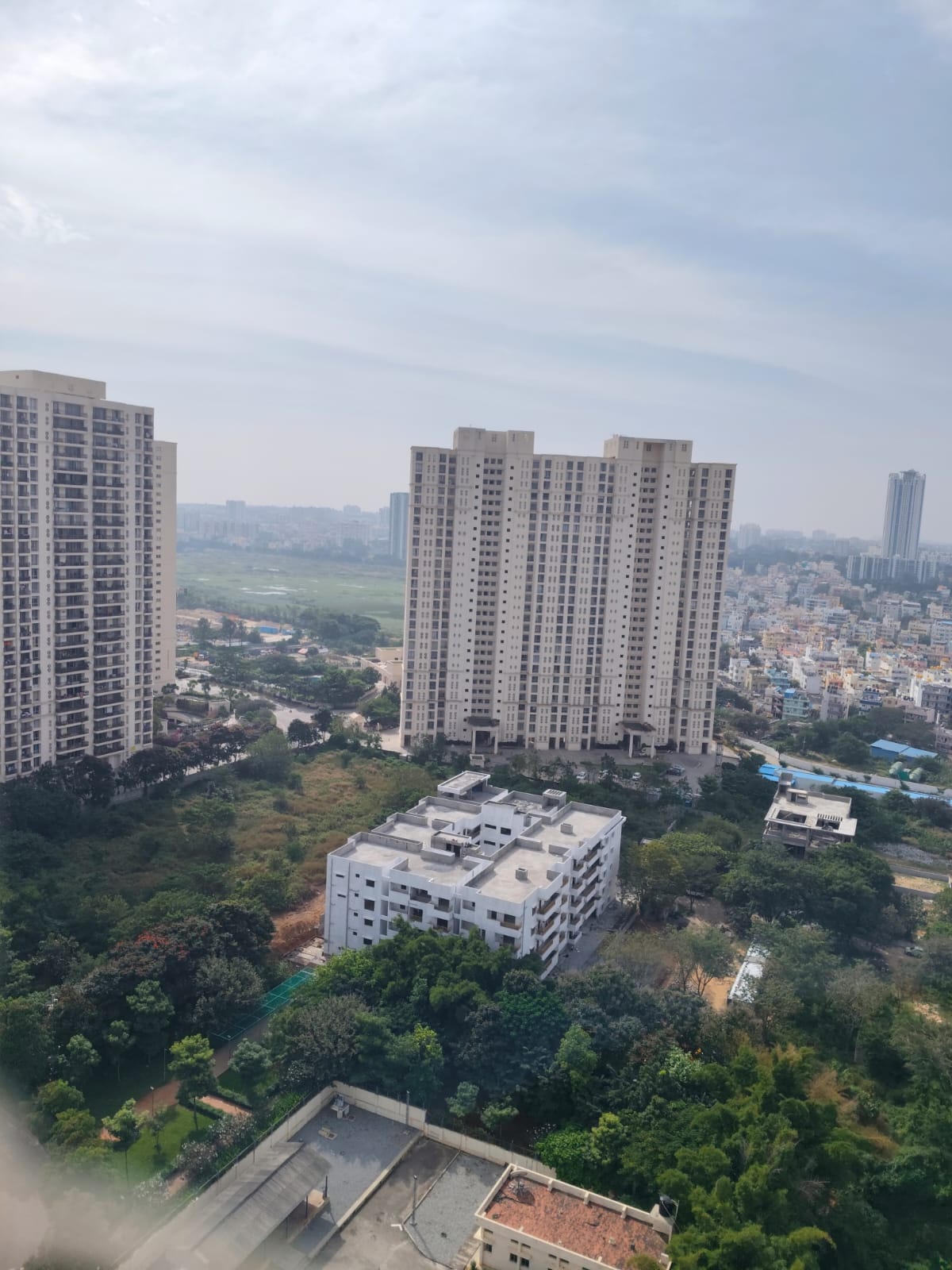 3.5 BHK + Servant Room Apartment For Sale in Hiranandani Hill Crest