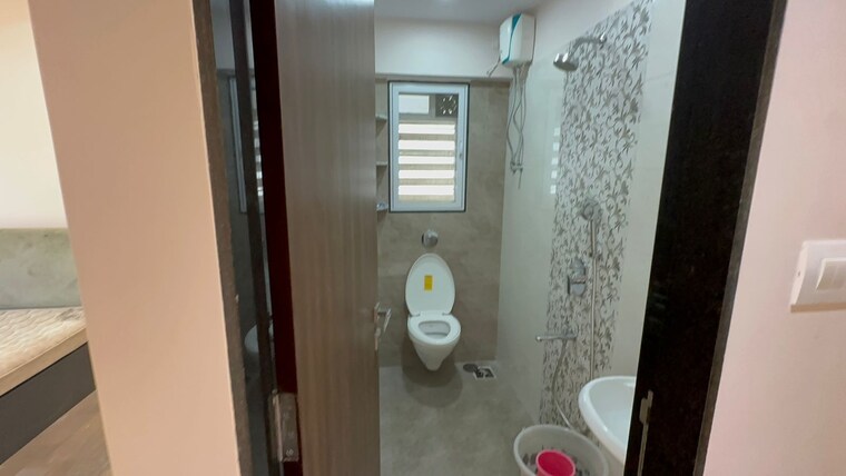 Bathroom, siddhi-garima 2 Bedroom 732 Sq.Ft. Apartment In Chembur Mumbai 8961529