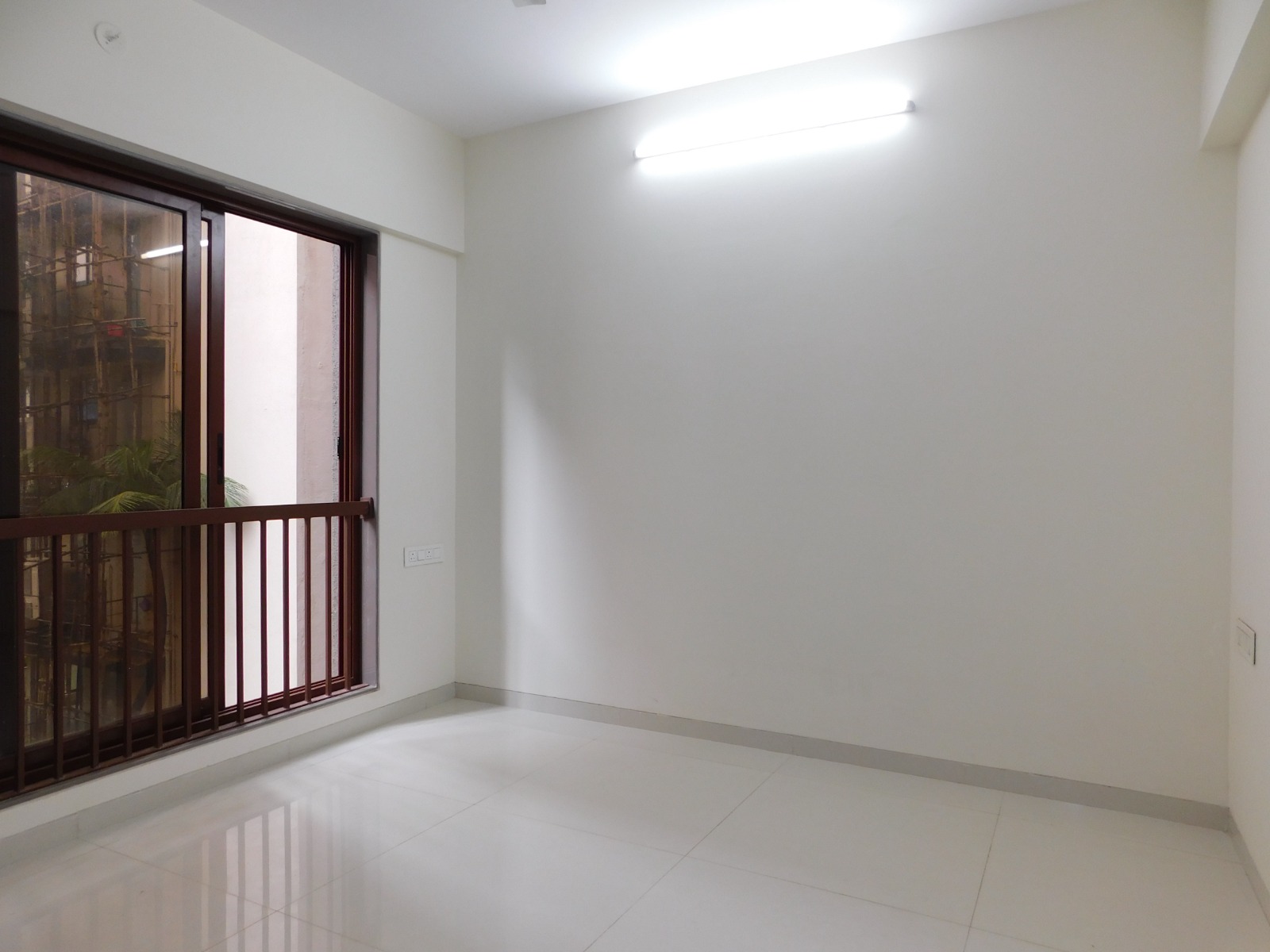 3 BHK + Servant Room Apartment For Rent in RNA Continental