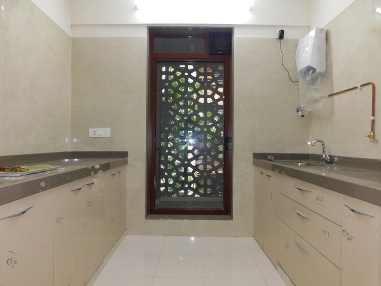 Bathroom, rna-continental 3 Bedroom 1046 Sq.Ft. Apartment In Chembur Mumbai 8961543