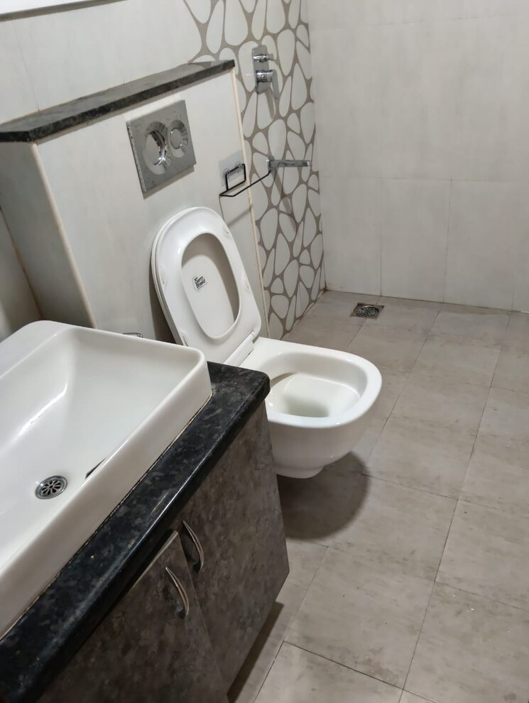 Bathroom, prestige-elysian 2.5 Bedroom 1356 Sq.Ft. Apartment In Bannerghatta Road Bangalore 8961560