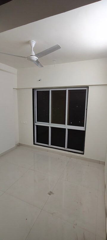Room in 1 BHK Builder Floor at Dinaco Darshan CHS, Dahisar West – for Rent