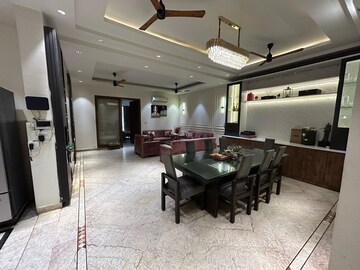 Furnished Amenities in 3 BHK Villa at Sector 41 – for Rent