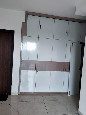 Bathroom in 3 BHK Apartment at Omaxe The Palace, Gomti Nagar – for Rent