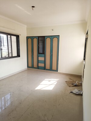 Room in 3 BHK Apartment at Cosmos Tower, Panchsheel Nagar – for Sale