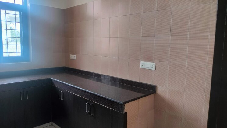 Kitchen, sector 56 2 Bedroom 2100 Sq.Ft. Builder Floor In Sector 56 Gurgaon 8961627