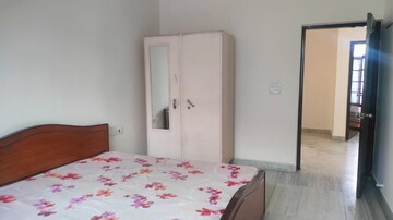Bedroom in 2 BHK Builder Floor at Sector 56 – for Rent