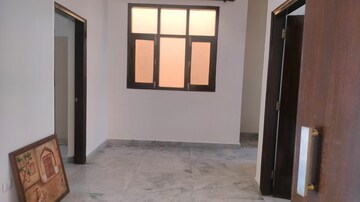 Room in 2 BHK Builder Floor at Sector 56 – for Rent