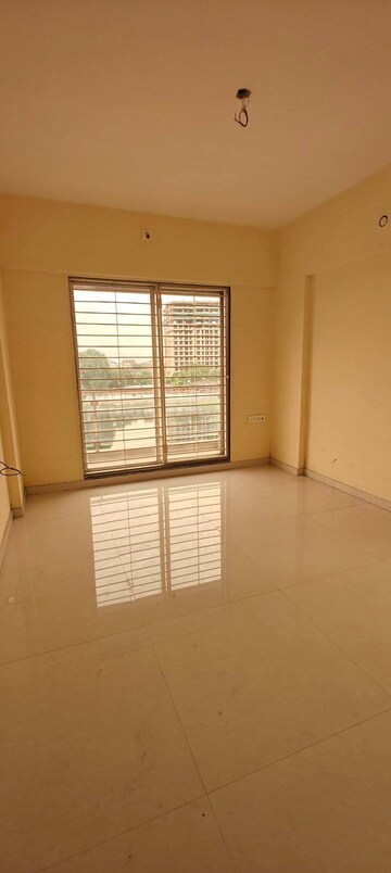 Room in 4 BHK Apartment at Ruby Vinodini, Vasai West – for Sale