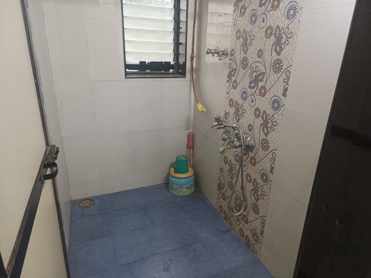 Bathroom, oswal-park 1 Bedroom 490 Sq.Ft. Apartment In Oswal Park Thane 8961635