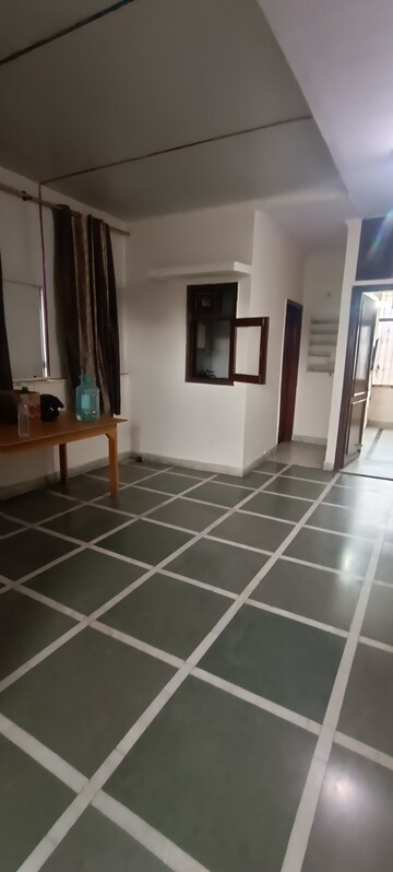 Building Lobby in 1.5 BHK Builder Floor at Kalkaji – for Rent