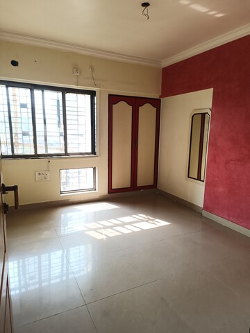 Room in 3 BHK Apartment at Cosmos Tower, Panchsheel Nagar – for Rent